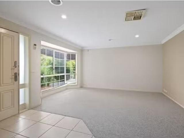 Charming 2 Sunrise Terrace, EAST ALBURY House for rent Listed.