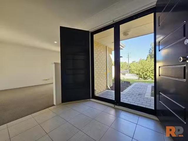 Unique 2 Padbury Road, Pinjarra, WA 6208