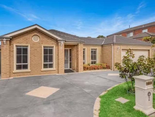 Deal! 2 Petal Court, South Morang VIC 3752