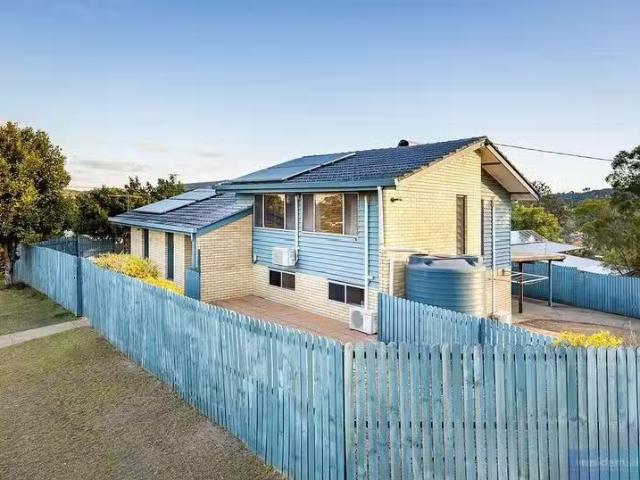 For Rent! 2 Penambul Crescent, Ferny Hills, QLD 4055