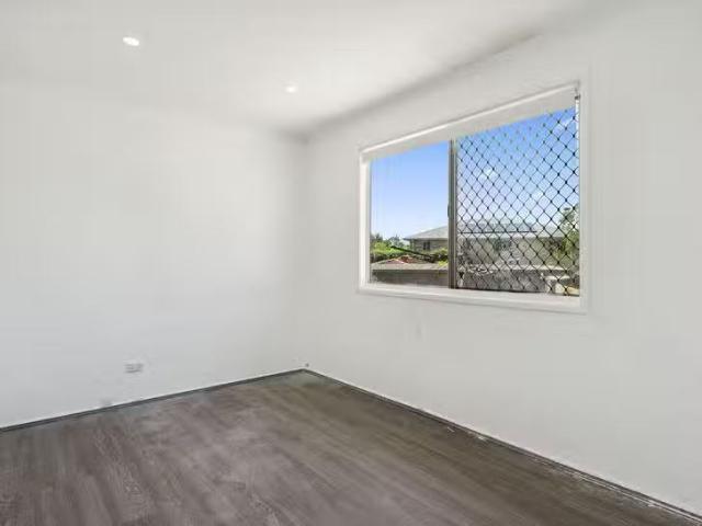 Cozy 2A Tygum Road, Waterford West, QLD 4133