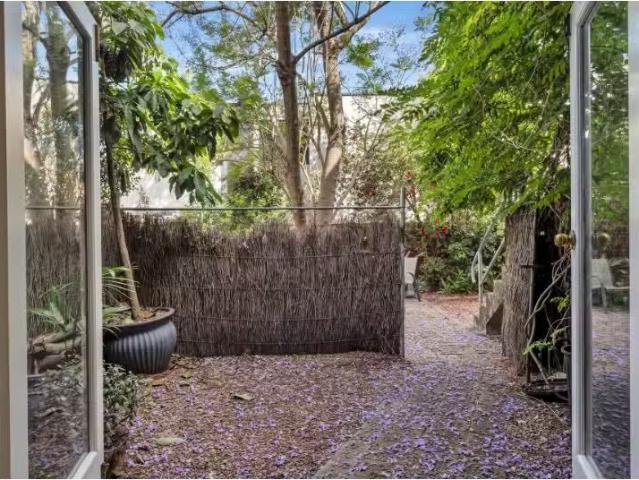 Cozy 3/401 Glebe Point Road, Glebe Apartment for rent Listed.