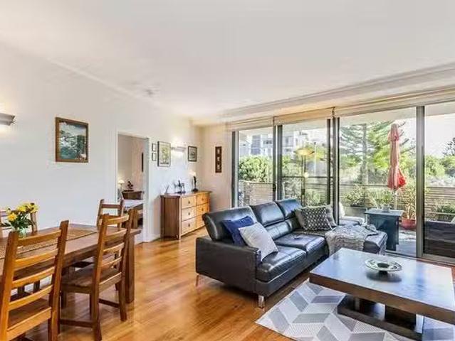 Nice 3/40 South Beach Promenade, South Fremantle, WA 6162