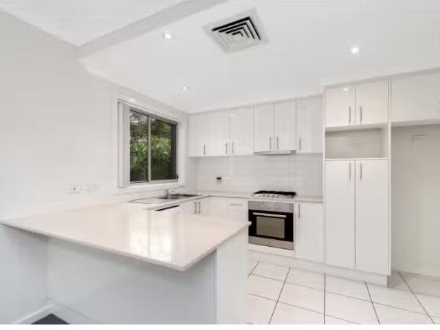 Nice 3/47 49 Murray Street, Booker Bay Townhouse for rent Lis.