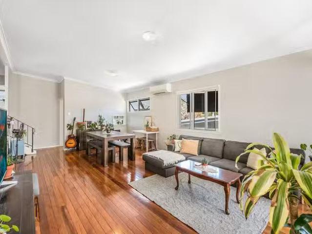Charming 34 Goldsbrough Road, Taringa, QLD 4068