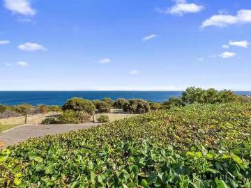 Nice 3/4 South Avenue, Hallett Cove, SA 5158