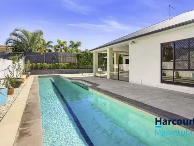 For Rent! 35 Malia Street, SINNAMON PARK, QLD 4073 House for.