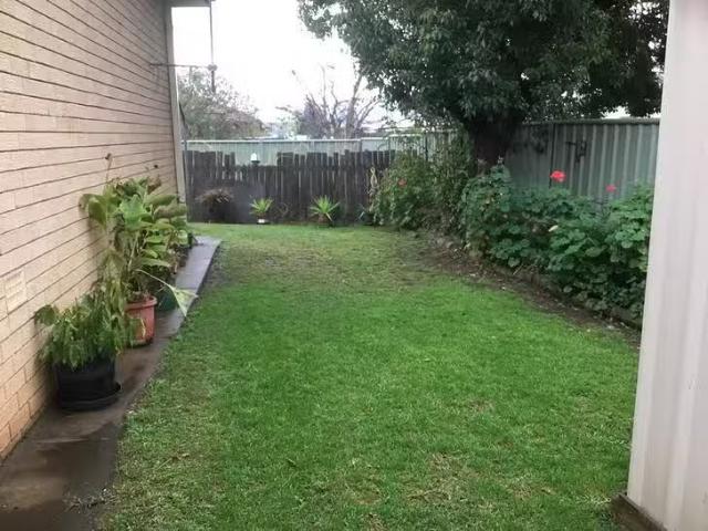 Unique 3/5 Edinburgh Street, West Tamworth, NSW 2340