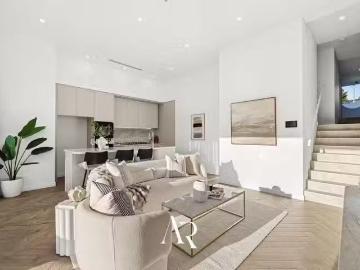 Unique 35A Donington Avenue, Georges Hall, NSW 2198