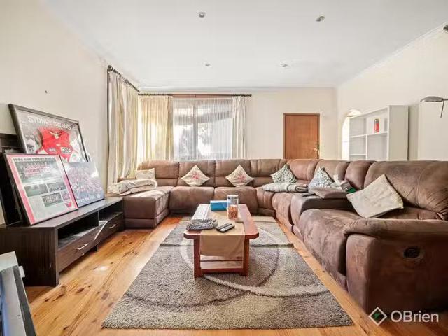 Nice 36 Birdwood Street, Frankston, VIC 3199