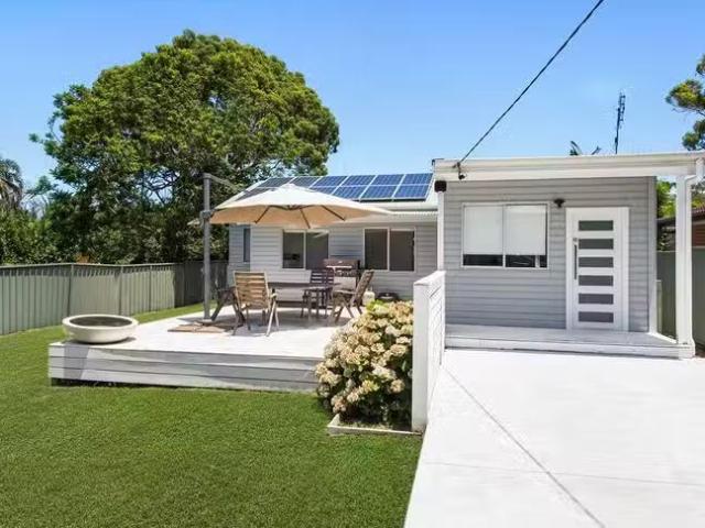 For Rent! 36 Laelana Avenue, Budgewoi, NSW 2262