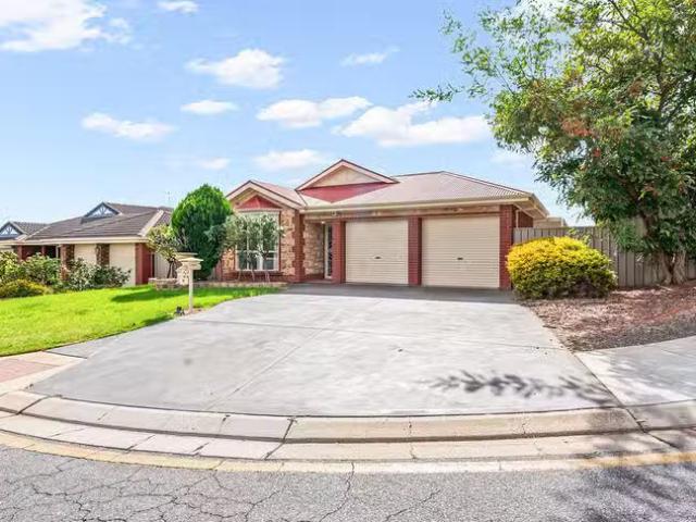 Charming 37 Rossiter Drive, Evanston Park, SA 5116