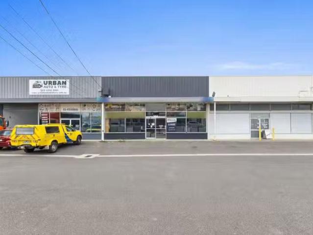 Charming 384 Thompson Road, North Geelong, VIC 3215 Retail f.
