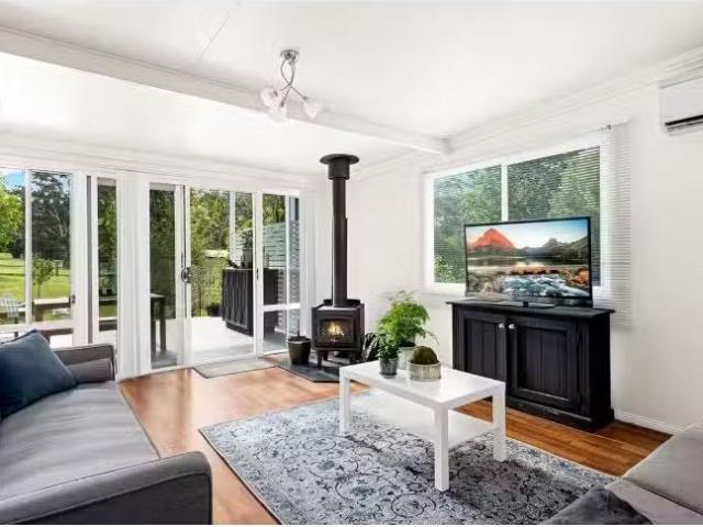 Just in! 38 Hill Street, Bundanoon House for rent Listed by K.