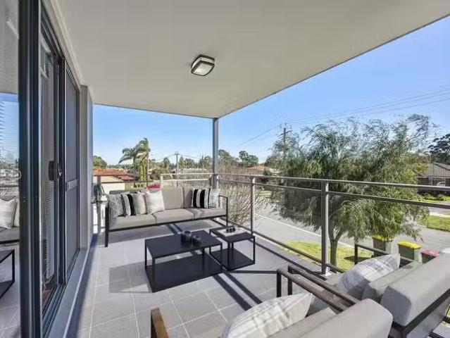 Nice 3/8 Ronald Street, Balcatta, WA 6021
