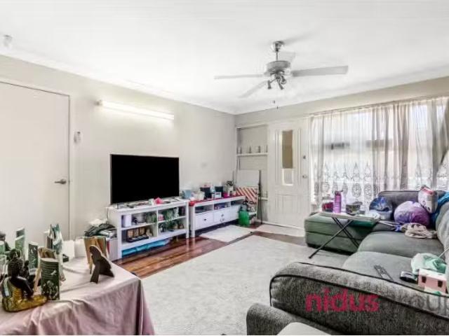 For Rent! 391 Luxford Road, Lethbridge Park House for rent Li.