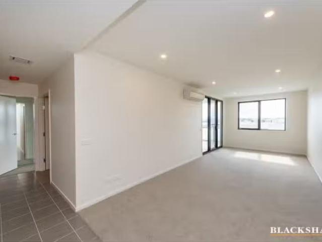 Rental! 39/2 Hinder Street, Gungahlin Apartment for rent List.
