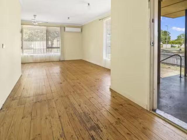 Rental! 39 Barrington Road, Elizabeth Downs, SA 5113