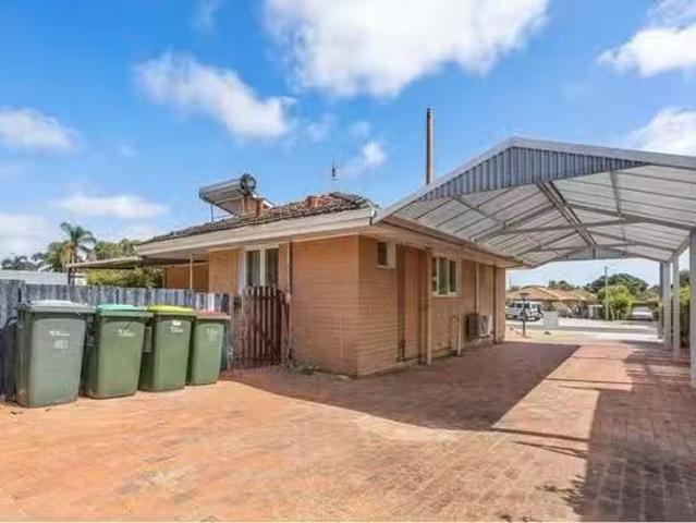 Just in! 39 Connell Way, Girrawheen, WA 6064