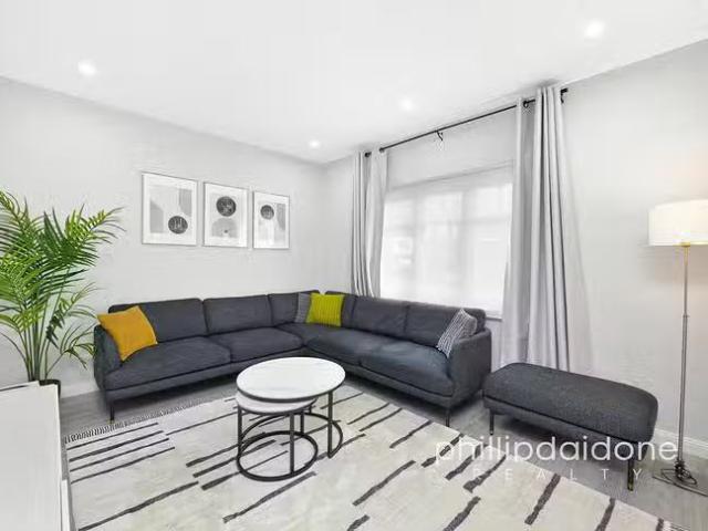 Deal! 39A Seventh Avenue, Berala, NSW 2141