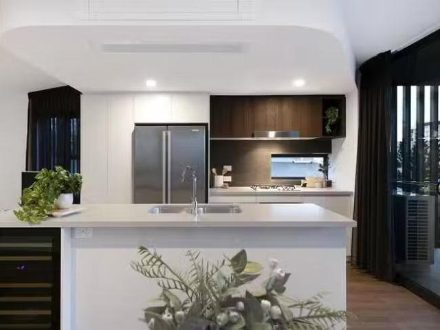 Rental! 303/28 Lower Clifton Terrace, Red Hill, QLD 4059