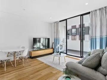 Cozy 309/1 Pinnacle Street, Miranda, NSW 2228