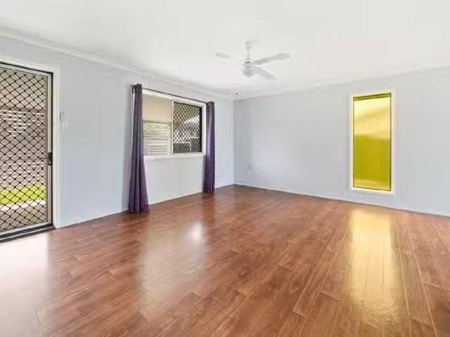 Unique 30 Leanne Street, Marsden, QLD 4132