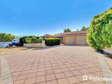 Cozy 30 Peregrine Drive, Kingsley, WA 6026