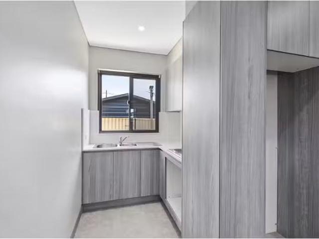 Unique 30A Second Avenue, Toukley Apartment for rent Listed b.