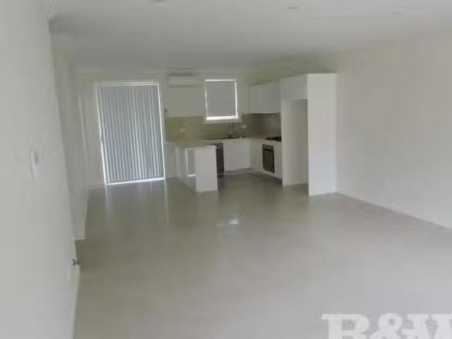 For Rent! 3/10 Mount Street, Constitution Hill, NSW 2145