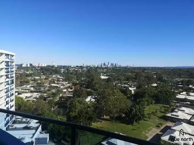 Deal! 31107/5 Harbour Side Court, Biggera Waters, QLD 4216
