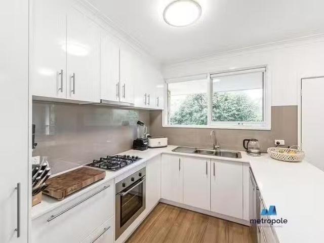 Nice 3/12 Esinteraction Road, Surrey Hills, VIC 3127