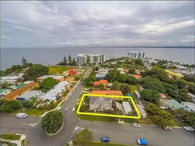 Just in! 3/17 Kate Street, Woody Point, QLD 4019