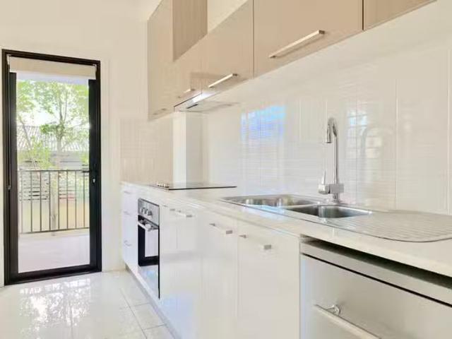 Unique 3/14 Christensen Street, Yeronga, QLD 4104