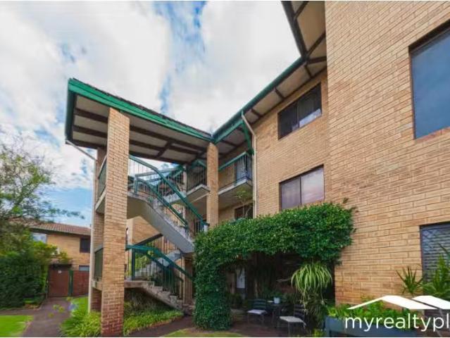 For Rent! 3/15 Lawley Crescent, MOUNT LAWLEY House for rent L.