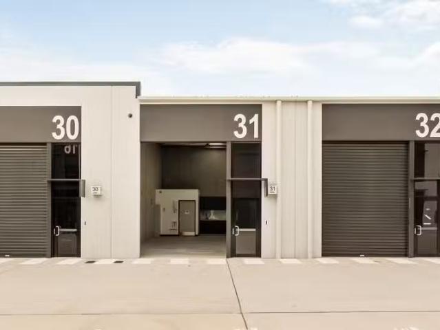 Cozy 31/73 Stapylton Street, North Lakes, QLD 4509 Showrooms.