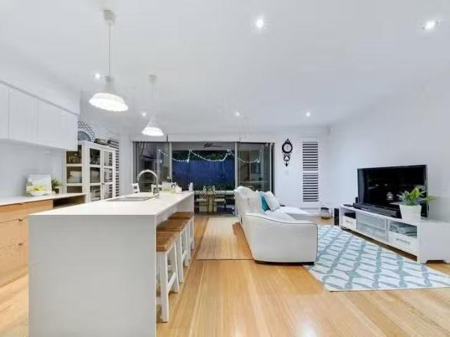 New 3/18 Willmington Street, Wooloowin, QLD 4030