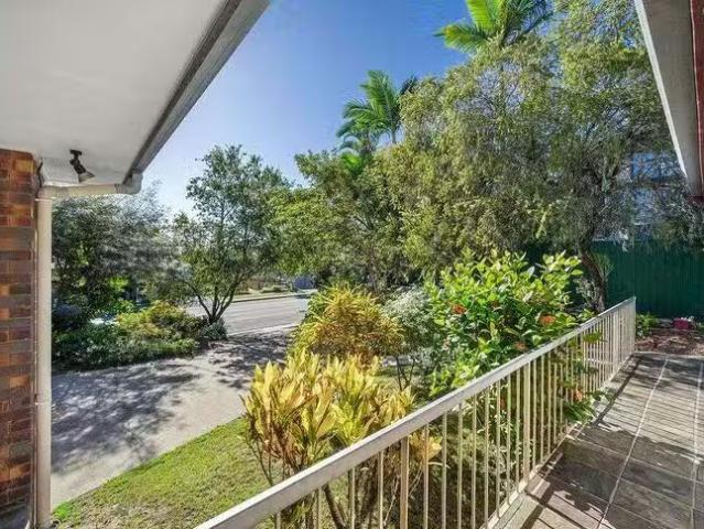 Charming 31 Bunya Park Drive, Eatons Hill, QLD 4037
