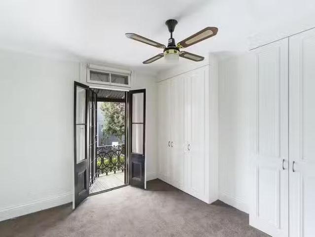 For Rent! 31 Briggs Street, Camperdown, NSW 2050
