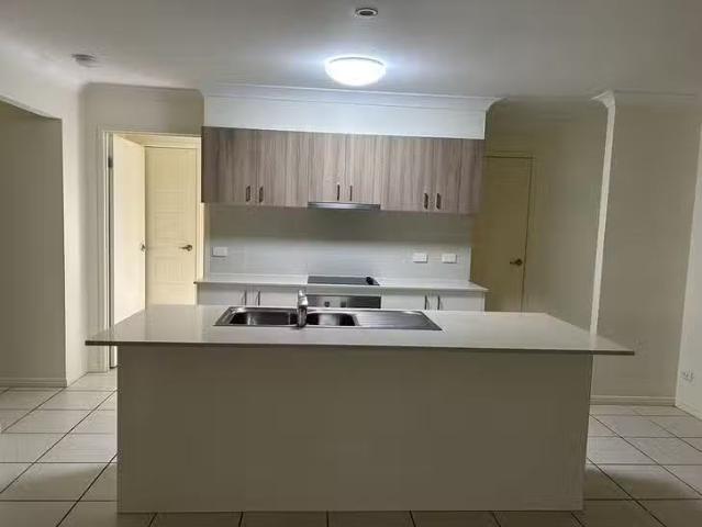 Rental! 31 Expectation Circuit, Nambour, QLD 4560