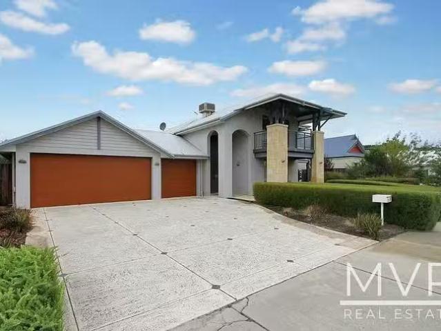 Cheap 31 Harmony Avenue, Atwell, WA 6164