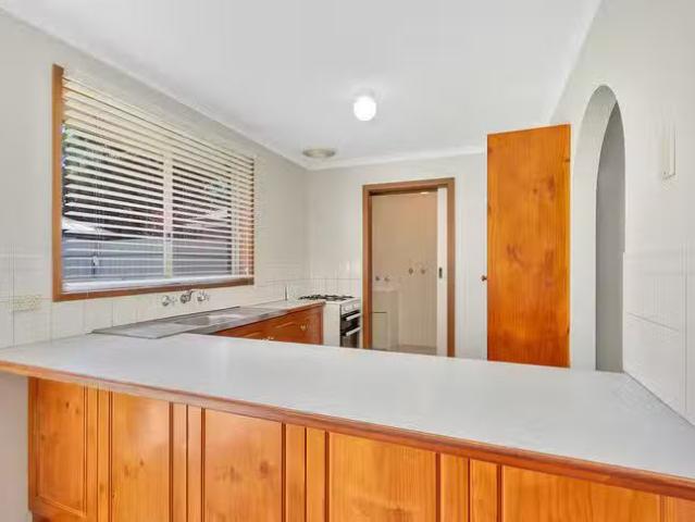 Deal! 31 Taylor Street, Modbury Heights, SA 5092