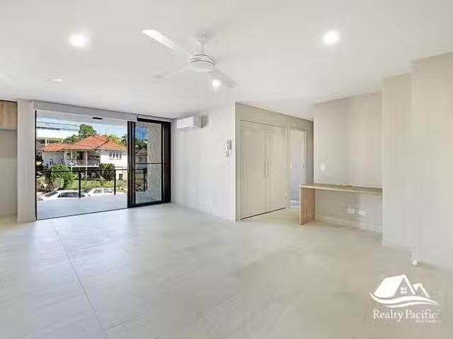 Charming 3/23 Waratah Avenue, Carina, QLD 4152