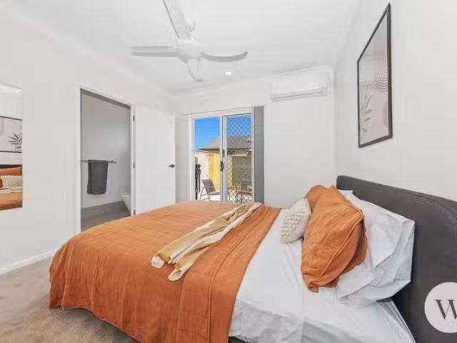 Cozy 3/213 Sibley Road, Wynnum West QLD 4178