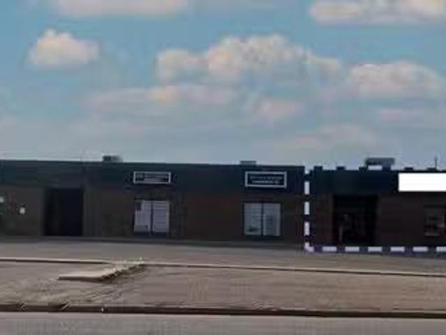 Cheap 3221 2Nd Avenue, Lethbridge, AB, T1H 0C5 commercial fo.