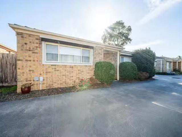 Just in! 3/27 Hall Road, Carrum Downs, VIC 3201