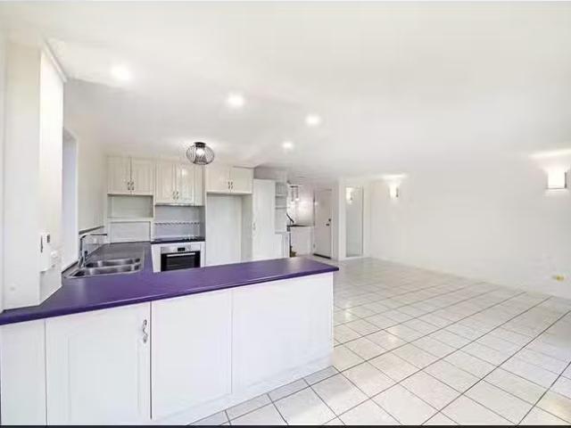Cozy 3/265 Bradman Avenue, Maroochydore, QLD 4558