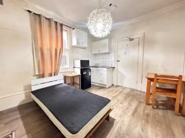 Nice 3/281 Glebe Point Road, Glebe Apartment for rent Listed.