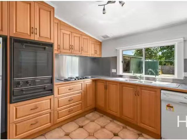 Just in! 32 Marlborough St, Longford House for rent Listed by.