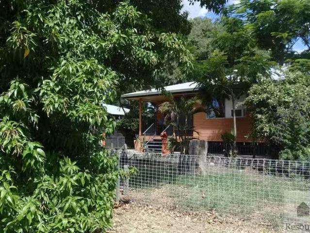 Cheap 32 Bottletree Avenue, Blackwater, QLD 4717